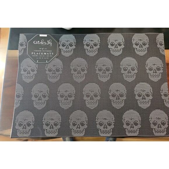 October Sky Set Of Six Indoor Outdoor Placemats 13x19 In Halloween Skulls - Picture 1 of 2